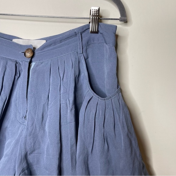 Thakoon 100% silk blue pleated shorts sz 4 - Picture 6 of 7